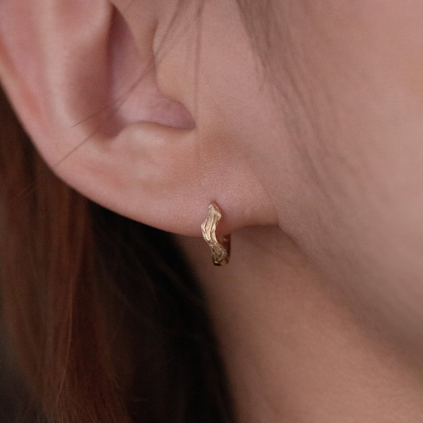 Renoir's Breeze Hoop Earring Petite (Single)