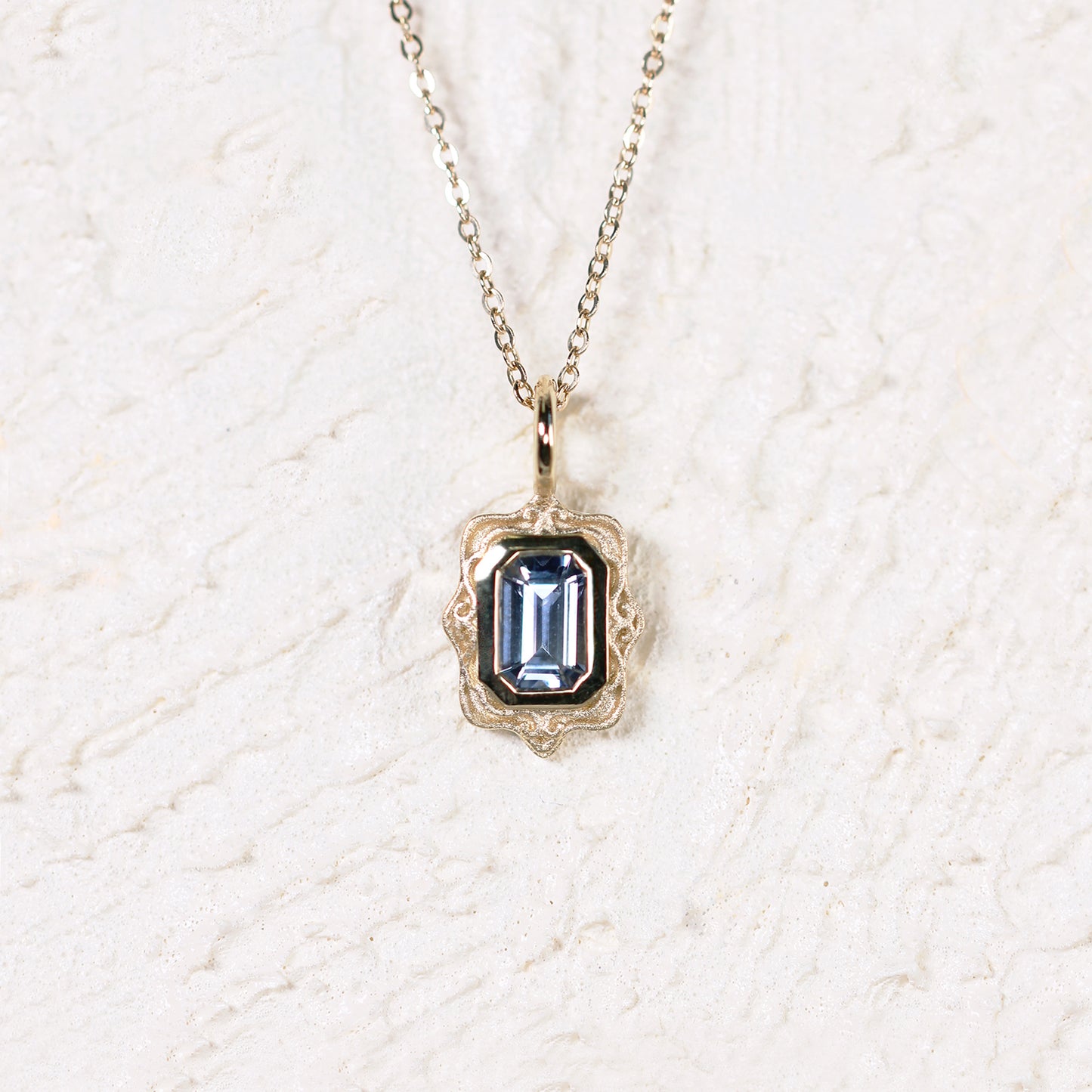 Objet d'Art No. 1 (Pendant)