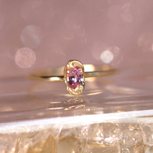 Pigment (Pink Sapphire)