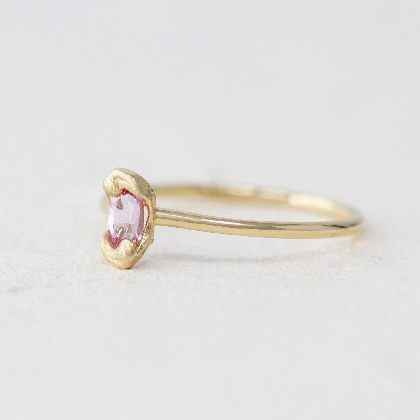 Pigment (Pink Sapphire)