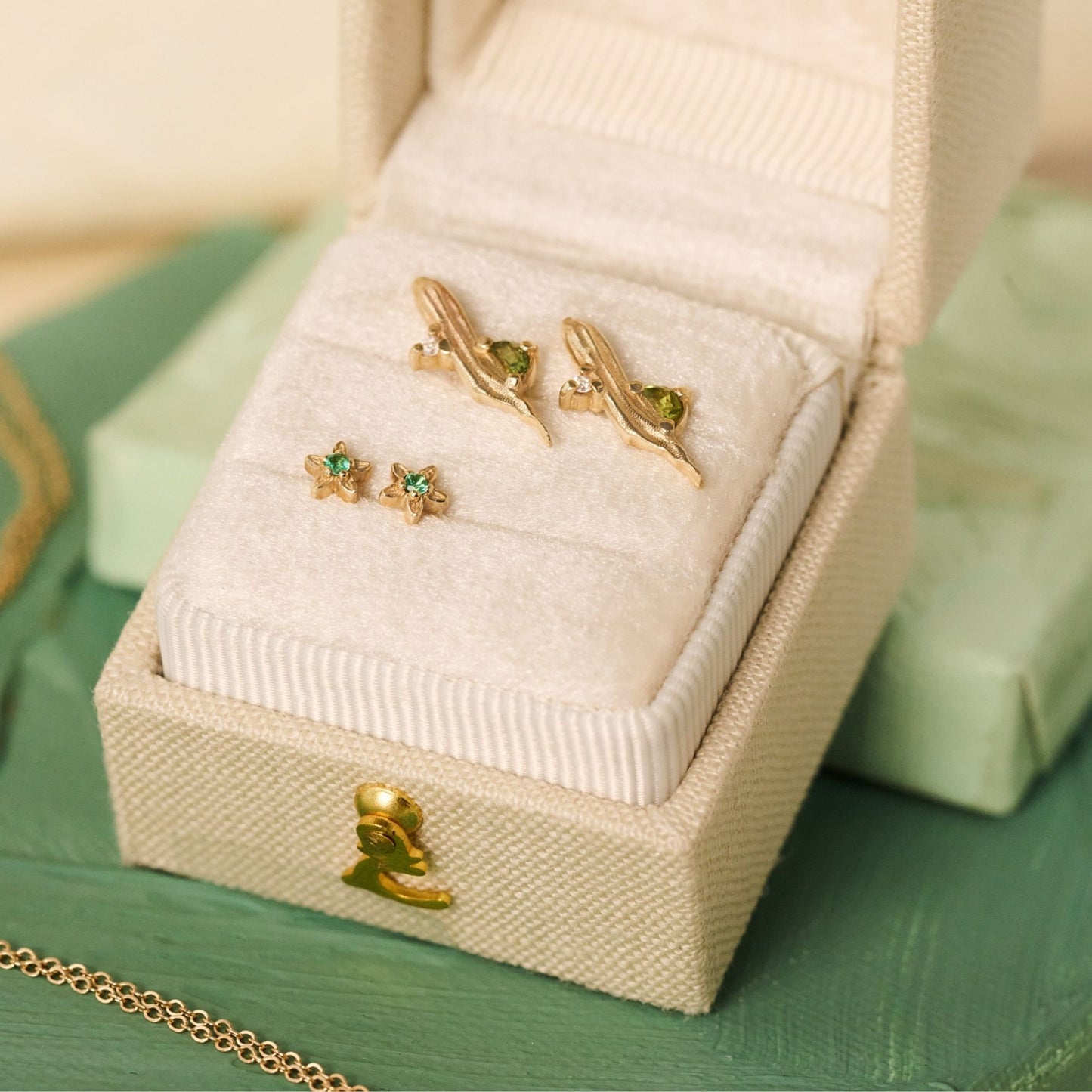 Green Fleur Earring (Single)