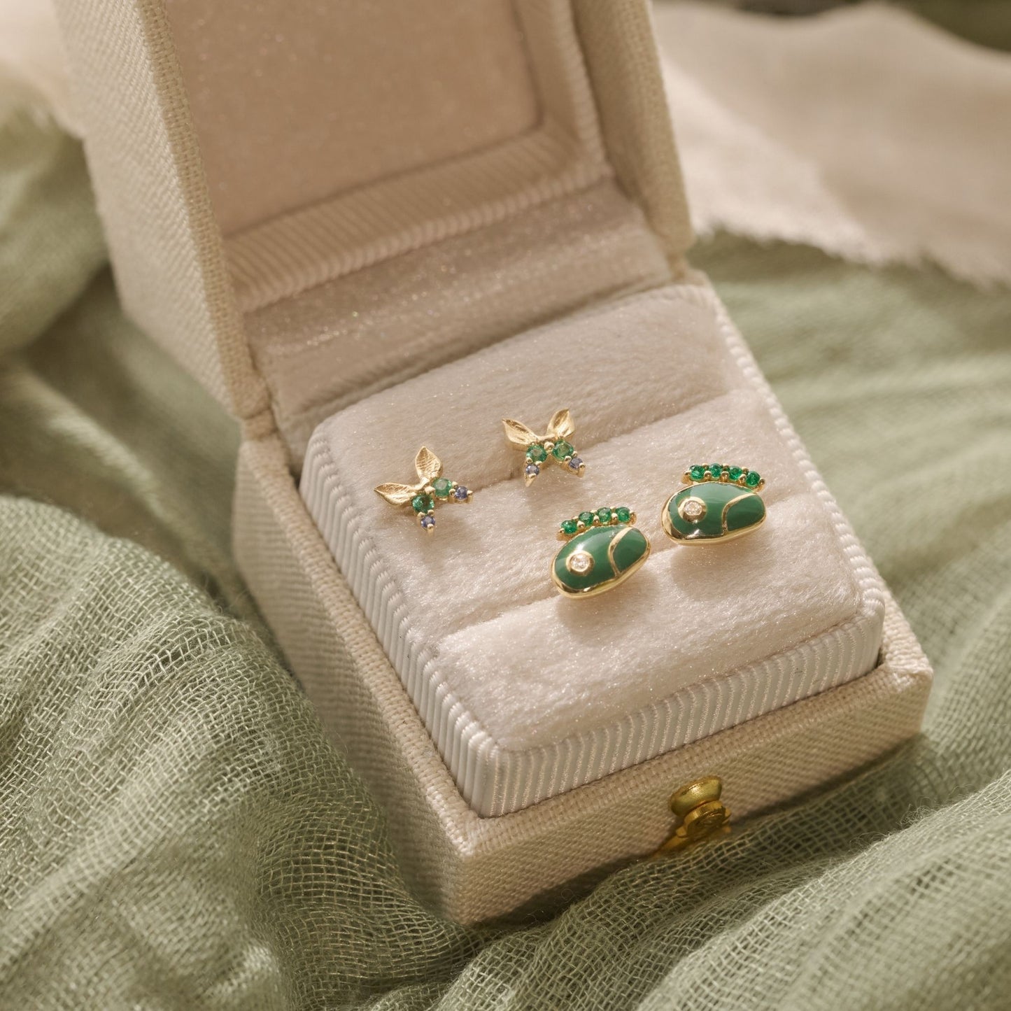Monet's Garden Flutter Earring (Single)