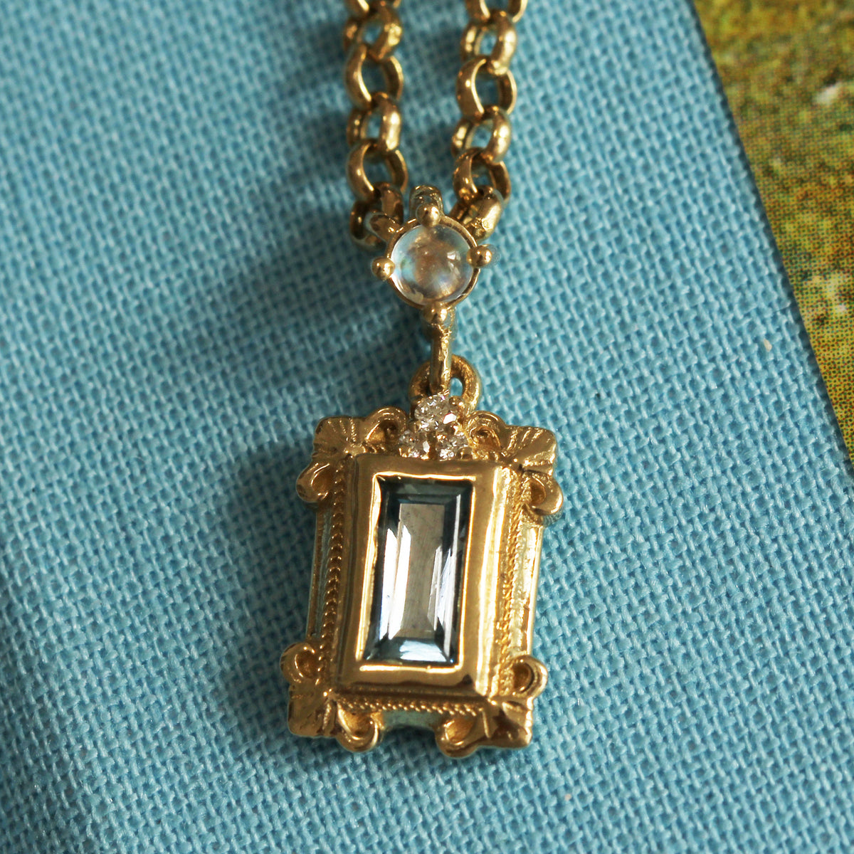 Vanity No. 4 Charm