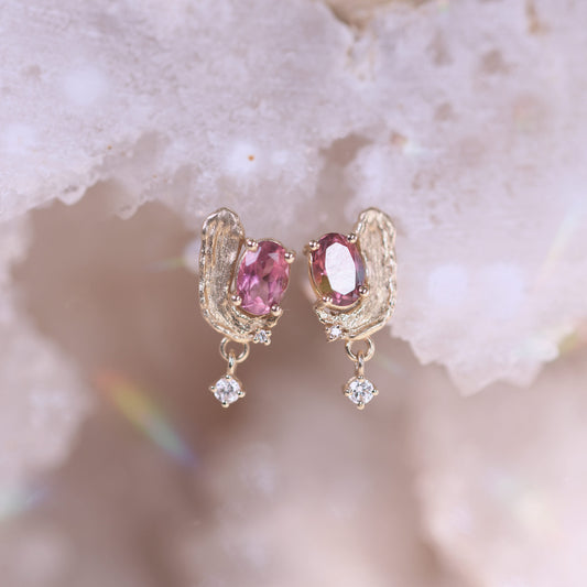 Rose Madder Earring (Single)