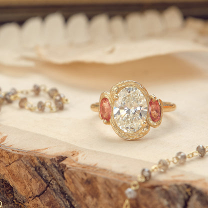 Glaze Maya Ring - 2CT Warm Tone Oval Diamond